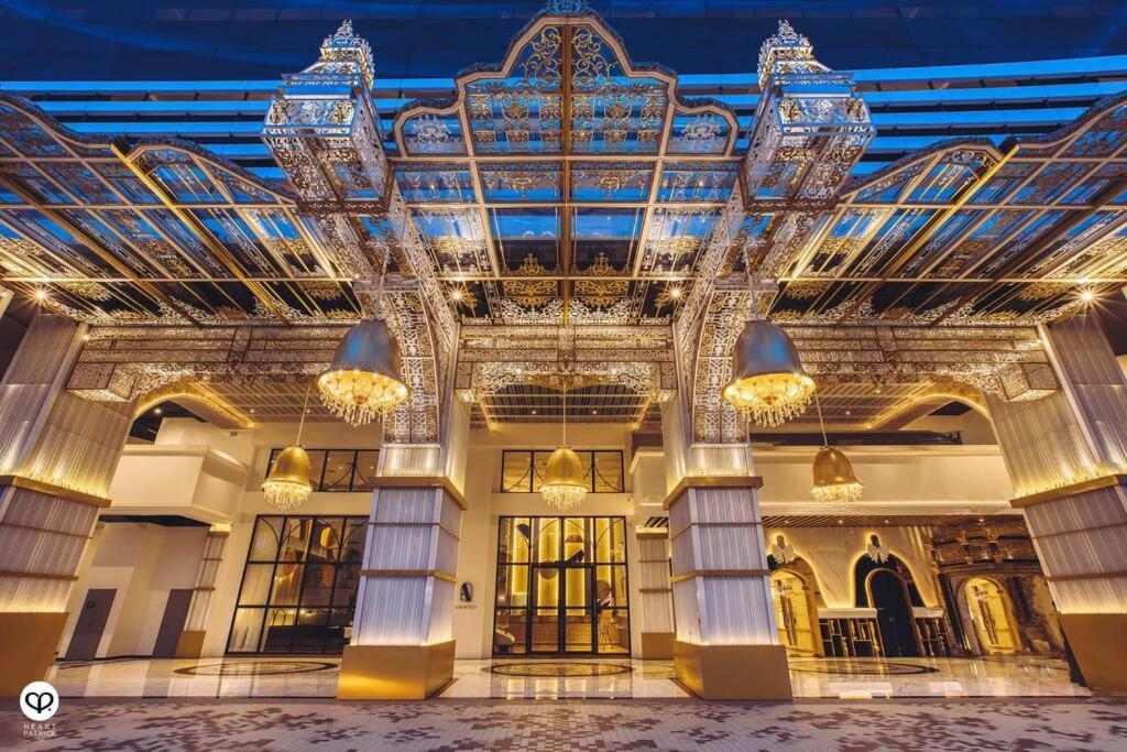 Pangsapuri Arte Mont Kiara-klcc View-netflix-gameconsole-3pax Kuala Lumpur