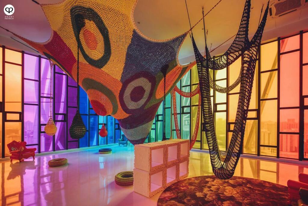 Arte Mont Kiara-klcc View-netflix-gameconsole-3pax Pangsapuri Kuala Lumpur